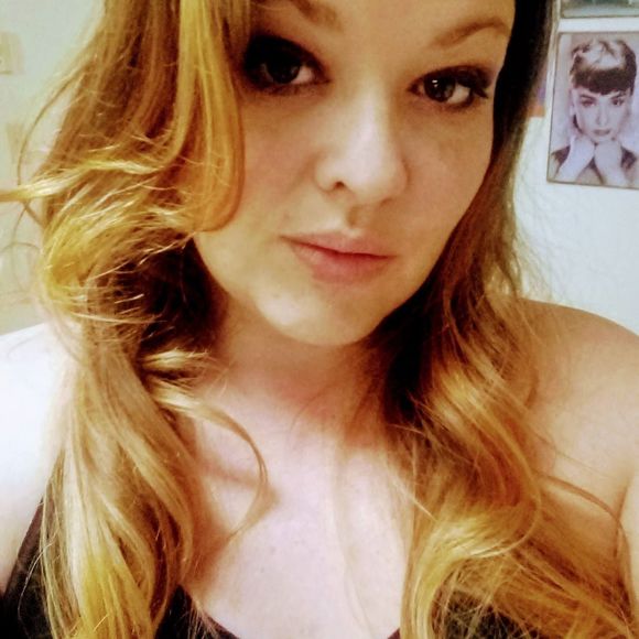 Meet your Posher, Dawn - Picture 1 of 1